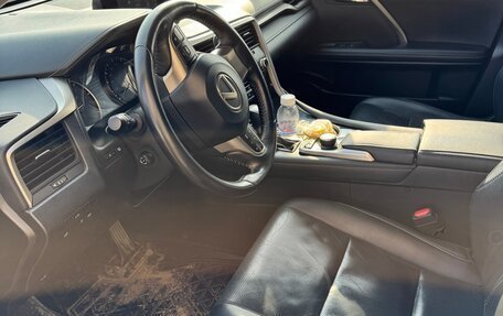 Lexus RX IV рестайлинг, 2019 год, 3 850 000 рублей, 10 фотография