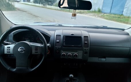 Nissan Navara (Frontier), 2007 год, 940 000 рублей, 9 фотография