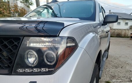 Nissan Navara (Frontier), 2007 год, 940 000 рублей, 8 фотография