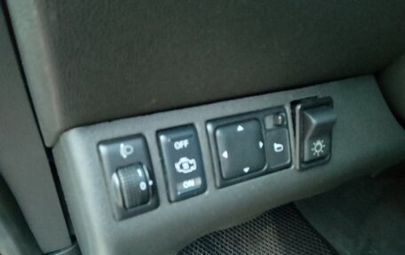 Nissan Navara (Frontier), 2007 год, 940 000 рублей, 12 фотография