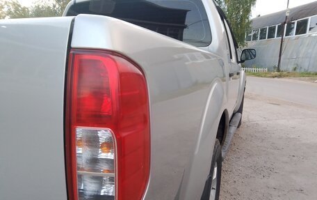 Nissan Navara (Frontier), 2007 год, 940 000 рублей, 13 фотография