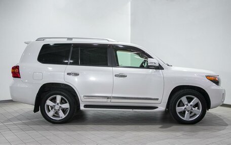 Toyota Land Cruiser 200, 2014 год, 3 599 000 рублей, 2 фотография