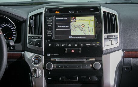 Toyota Land Cruiser 200, 2014 год, 3 599 000 рублей, 18 фотография