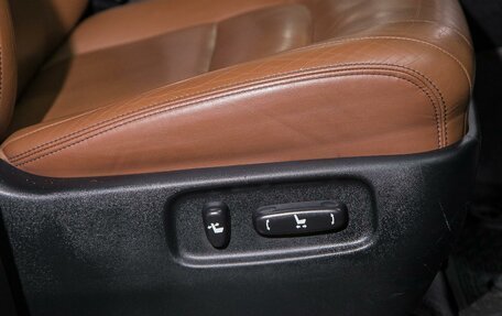 Toyota Land Cruiser 200, 2014 год, 3 599 000 рублей, 16 фотография