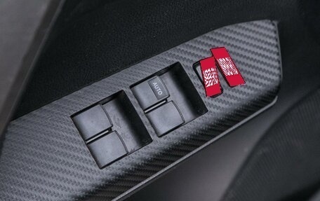 Toyota RAV4, 2015 год, 1 890 000 рублей, 18 фотография