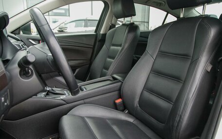 Mazda 6, 2018 год, 2 140 000 рублей, 18 фотография