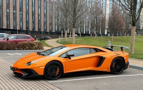Lamborghini Aventador I рестайлинг, 2015 год, 65 000 000 рублей, 5 фотография