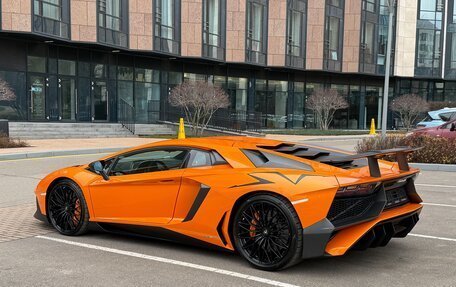 Lamborghini Aventador I рестайлинг, 2015 год, 65 000 000 рублей, 7 фотография