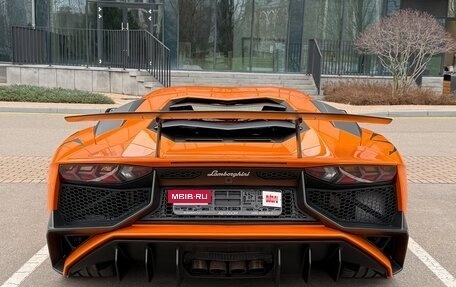 Lamborghini Aventador I рестайлинг, 2015 год, 65 000 000 рублей, 10 фотография