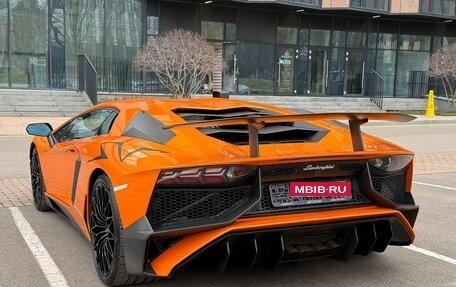 Lamborghini Aventador I рестайлинг, 2015 год, 65 000 000 рублей, 9 фотография