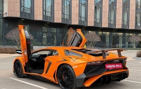 Lamborghini Aventador I рестайлинг, 2015 год, 65 000 000 рублей, 8 фотография