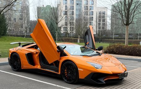 Lamborghini Aventador I рестайлинг, 2015 год, 65 000 000 рублей, 14 фотография