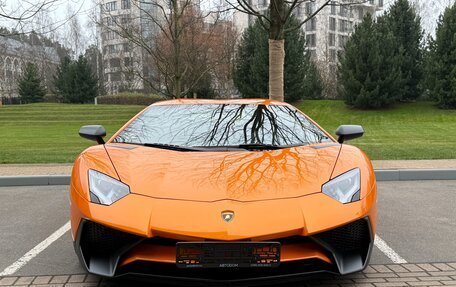 Lamborghini Aventador I рестайлинг, 2015 год, 65 000 000 рублей, 16 фотография