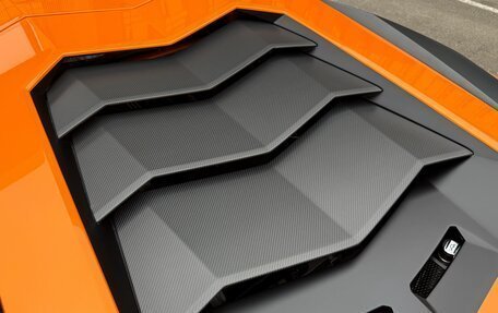 Lamborghini Aventador I рестайлинг, 2015 год, 65 000 000 рублей, 26 фотография