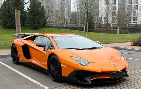 Lamborghini Aventador I рестайлинг, 2015 год, 65 000 000 рублей, 15 фотография