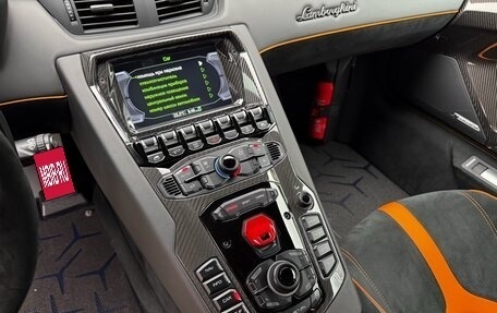 Lamborghini Aventador I рестайлинг, 2015 год, 65 000 000 рублей, 36 фотография