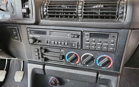 BMW 5 серия, 1991 год, 1 050 000 рублей, 16 фотография