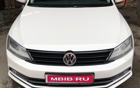 Volkswagen Jetta VI, 2015 год, 1 150 000 рублей, 1 фотография