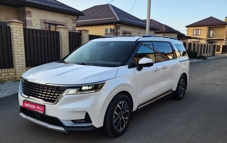 KIA Carnival, 2023 год, 5 600 000 рублей, 1 фотография