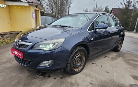 Opel Astra J, 2011 год, 730 000 рублей, 4 фотография