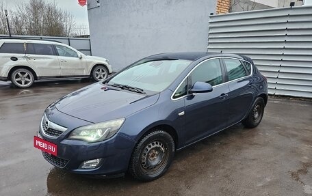 Opel Astra J, 2011 год, 730 000 рублей, 7 фотография