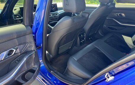 BMW 3 серия, 2022 год, 5 650 000 рублей, 14 фотография