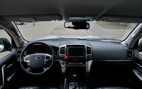 Toyota Land Cruiser 200, 2014 год, 4 100 000 рублей, 6 фотография