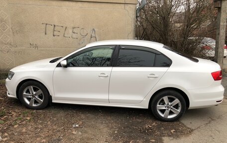 Volkswagen Jetta VI, 2015 год, 1 150 000 рублей, 2 фотография