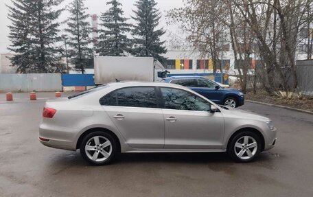 Volkswagen Jetta VI, 2013 год, 950 000 рублей, 3 фотография