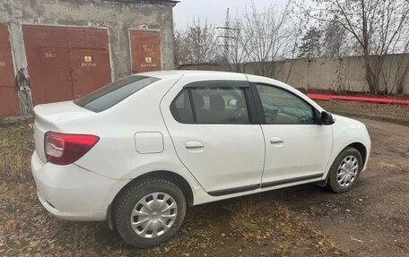 Renault Logan II, 2015 год, 500 000 рублей, 3 фотография