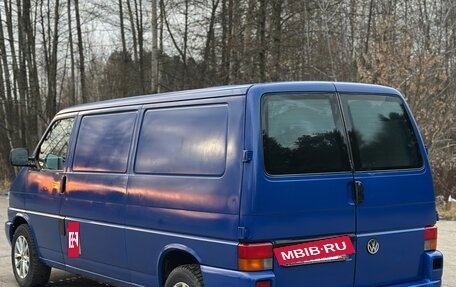 Volkswagen Transporter T4, 2001 год, 720 000 рублей, 2 фотография