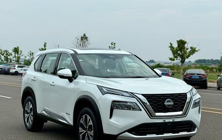 Nissan X-Trail, 2023 год, 4 000 000 рублей, 21 фотография