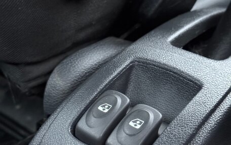 Renault Logan I, 2010 год, 645 000 рублей, 35 фотография