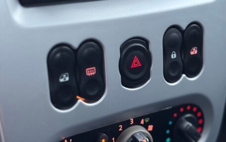 Renault Logan I, 2010 год, 645 000 рублей, 36 фотография