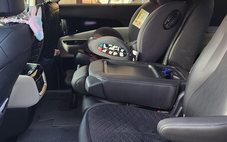 KIA Carnival, 2023 год, 5 600 000 рублей, 10 фотография