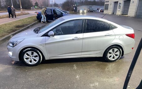 Hyundai Solaris II рестайлинг, 2014 год, 850 000 рублей, 2 фотография