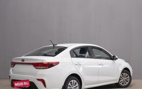 KIA Rio IV, 2018 год, 1 250 000 рублей, 7 фотография