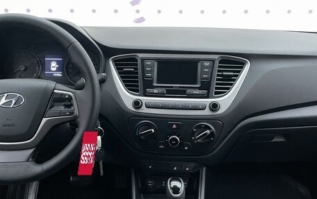 Hyundai Solaris II рестайлинг, 2017 год, 1 200 000 рублей, 16 фотография