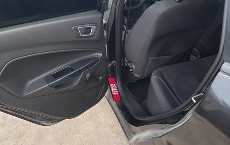 Ford Fiesta, 2015 год, 649 000 рублей, 9 фотография