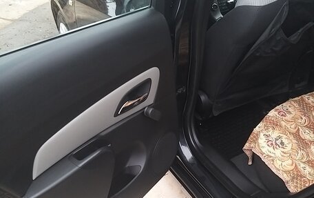 Chevrolet Cruze II, 2011 год, 970 000 рублей, 6 фотография