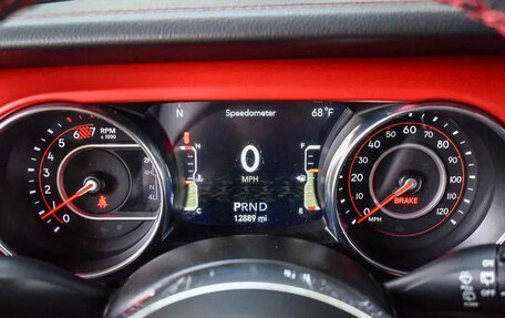 Jeep Wrangler, 2022 год, 5 560 000 рублей, 16 фотография