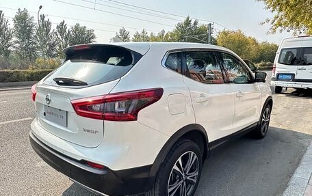 Nissan Qashqai, 2022 год, 1 710 000 рублей, 2 фотография