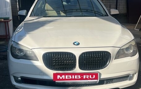 BMW 7 серия, 2010 год, 1 200 000 рублей, 3 фотография