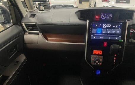 Toyota Roomy I, 2019 год, 896 000 рублей, 22 фотография