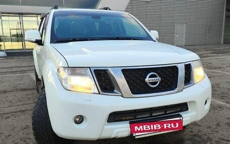 Nissan Pathfinder, 2011 год, 1 399 000 рублей, 3 фотография