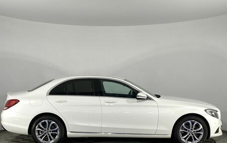 Mercedes-Benz C-Класс, 2017 год, 2 750 000 рублей, 11 фотография