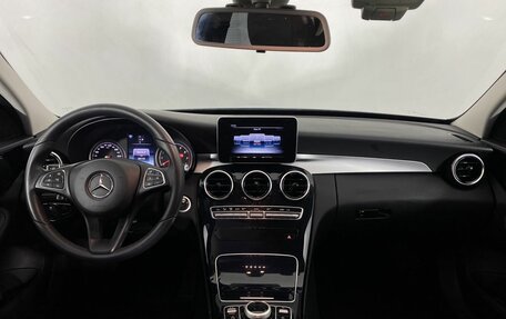 Mercedes-Benz C-Класс, 2017 год, 2 750 000 рублей, 16 фотография