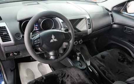 Mitsubishi Outlander III рестайлинг 3, 2010 год, 1 149 000 рублей, 10 фотография