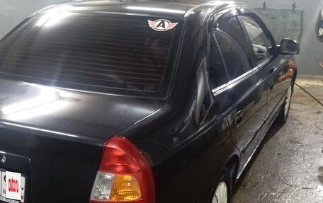 Hyundai Accent II, 2007 год, 320 000 рублей, 2 фотография