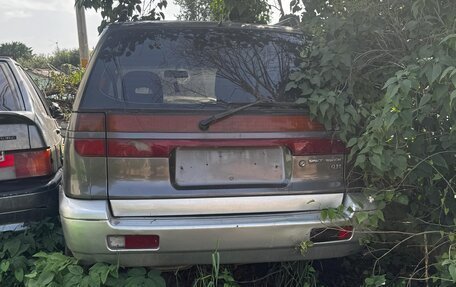 Mitsubishi Space Wagon III, 1997 год, 90 000 рублей, 2 фотография